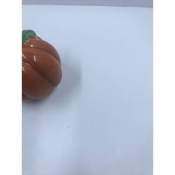 Vintage Ceramic Pumpkin Salt And Pepper Shaker Set - Picture 9 of 13